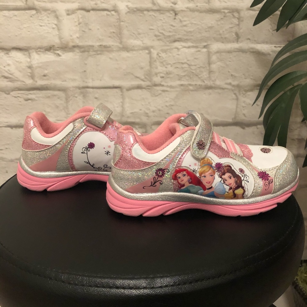 Disney princess light up runner